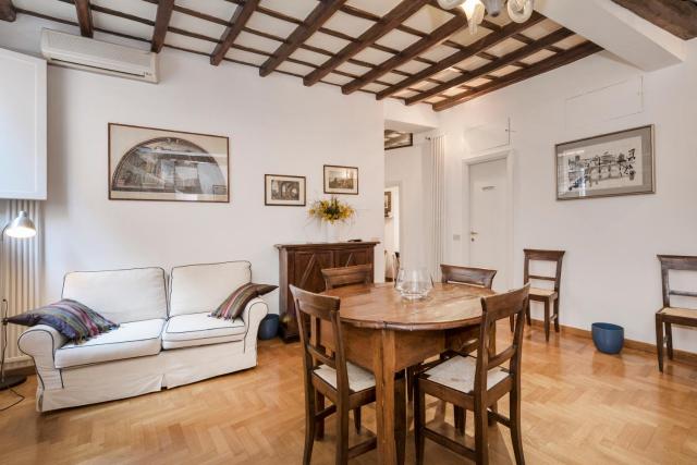 Campo de' Fiori Apartment