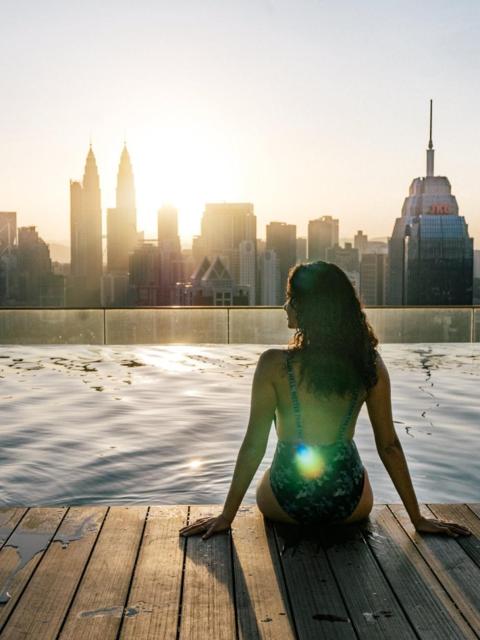 KLCC Inifinity Pool - The Regalia Residences & Suites by KL minsu