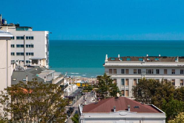 HOTEL ZANARINI in CENTRO a Riccione