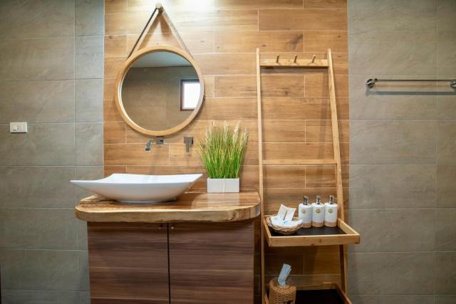 Kan & Kan Luxury Pool Villa Hua Hin with all bathtub