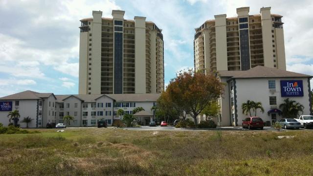 InTown Suites Extended Stay Fort Myers FL
