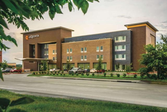 La Quinta by Wyndham College Station South