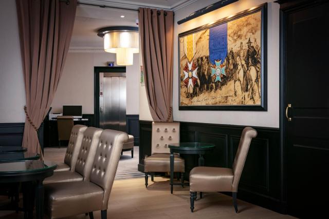 Hotel Saint Cyr Etoile