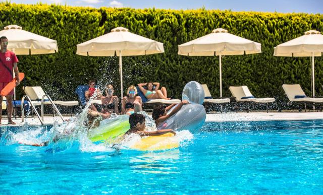 Dekelia Hotel