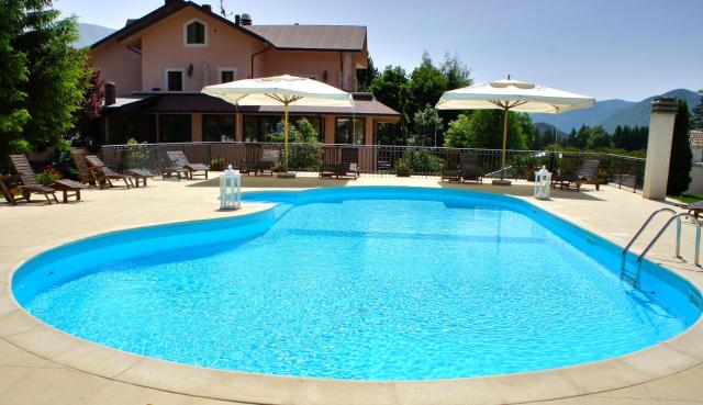 Hotel Bucaneve