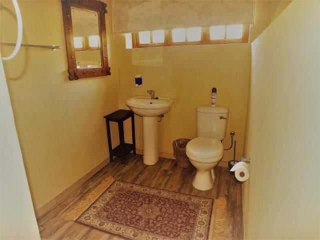 Uzuri Guesthouse CC