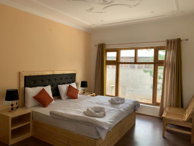 AMIGO LEH Guesthouse