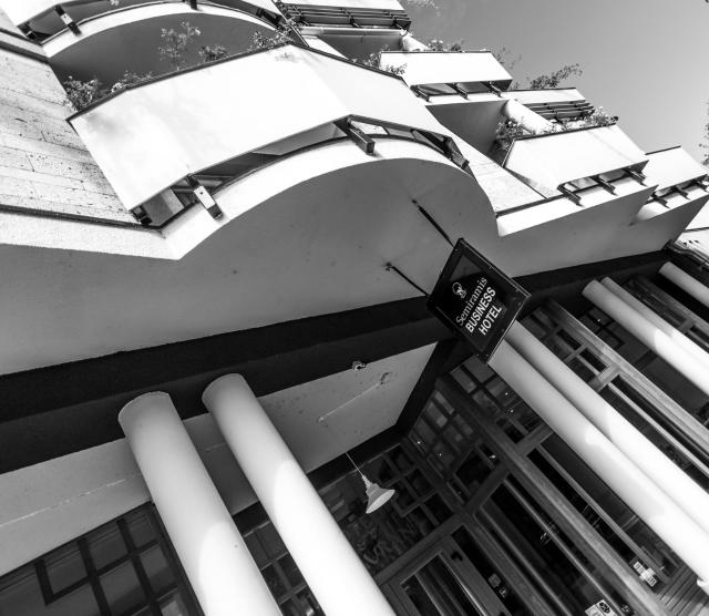 Semiramis Business Hotel