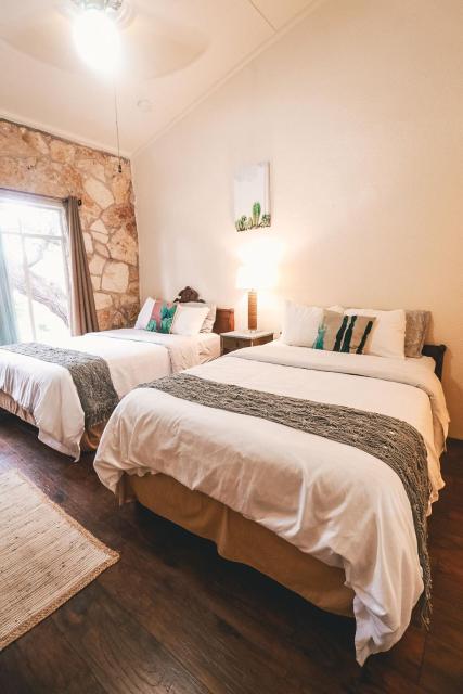 The Lodge at Cypress Falls