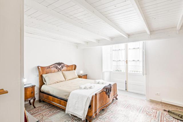 GuestHost - Palazzo dei Normanni Stylish Apartment