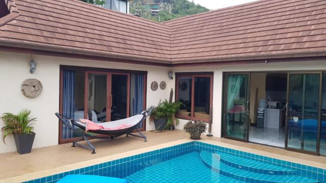 Spacious ocean view pool villa