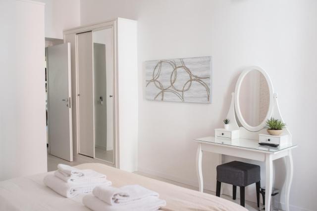 White Fanti Apartment