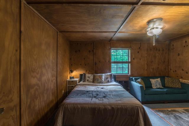 The Sugar Creek Retreat
