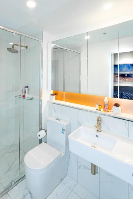 Bond Quarter Loft