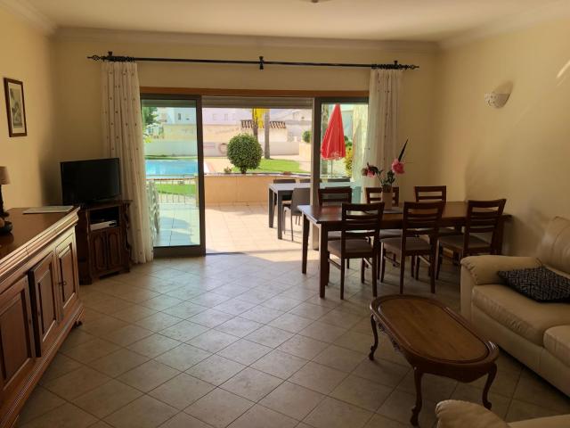 Apartamentos Pomba Branca