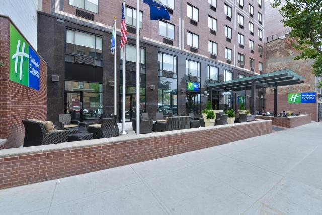 Holiday Inn Express Manhattan Midtown West by IHG