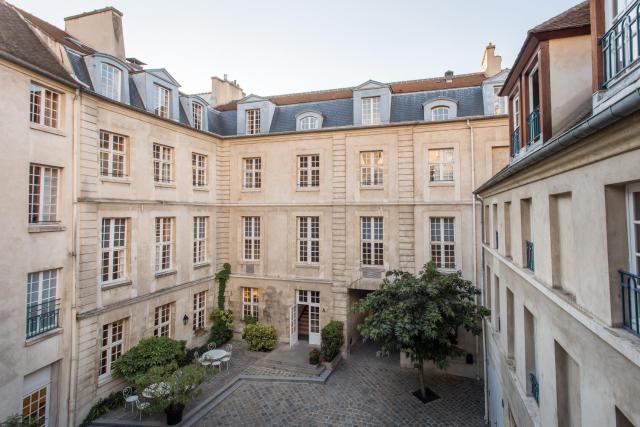 MIJE MARAIS Hostel