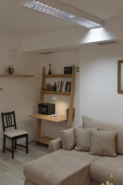 Apartment Anna - FREE Pickup from OR Dropoff to Zagreb airport AT ANY TIME, please give three days advance notice - Long-term parking with airport transport possibility