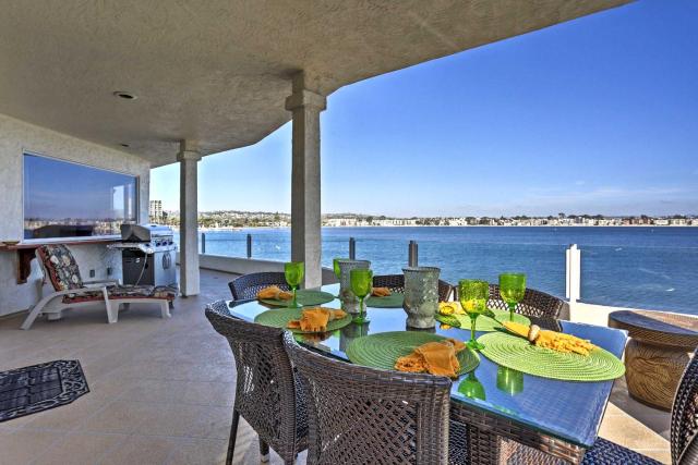 Beachfront San Diego Condo w/ Patio on the Bay!