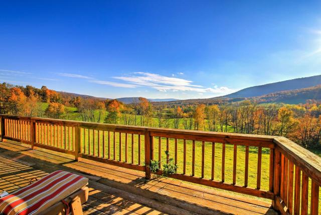 'Bearpen Lodge' on 125 Acres - Near Belleayre Mtn!