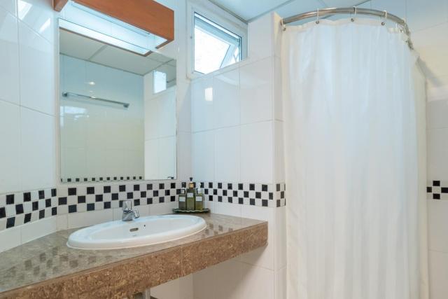 New Siam III Guest House