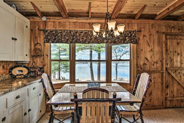 Baldwin Cabin w/ Private Beach on Little Lake!