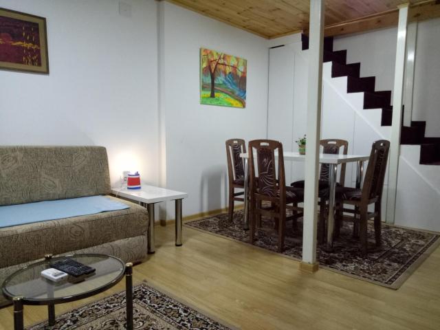 Tiki Apartmen