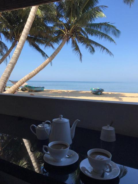 Anicia Beach House