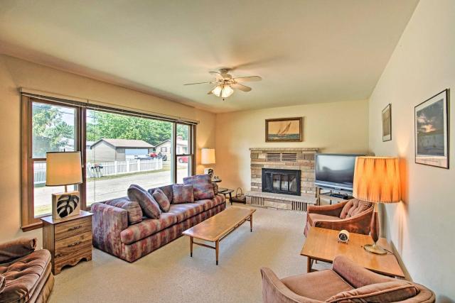 Lake Huron House w/ Grill + Beach Access!
