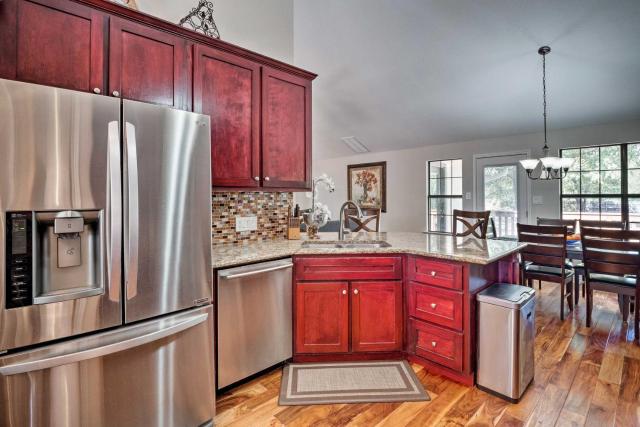 Austin Area Home w/ Large Private Yard & Deck