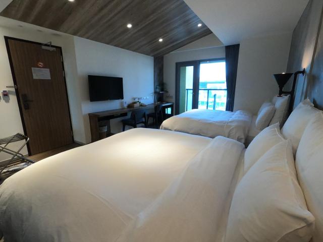 Watermark Hotel Kaohsiung Main Station