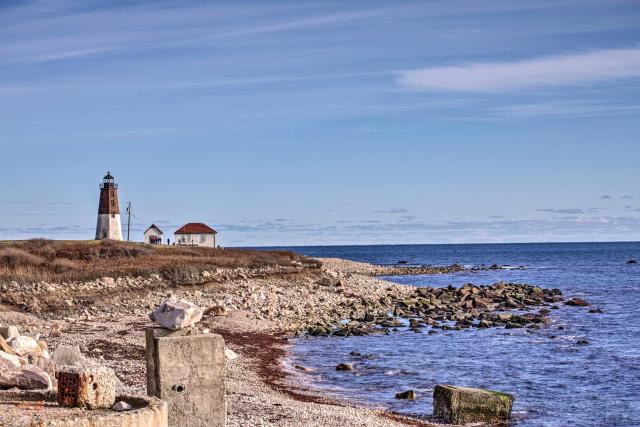 Rhode Island Oceanview Retreat: Walk to Shore!