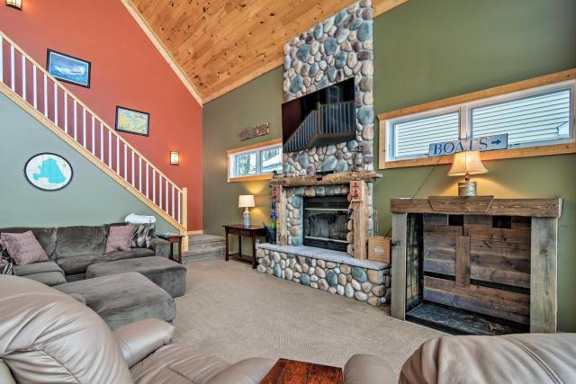Hike & Ski! Family-Friendly Lake Mitchell Oasis