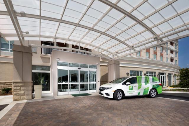Holiday Inn & Suites Arden - Asheville Airport by IHG
