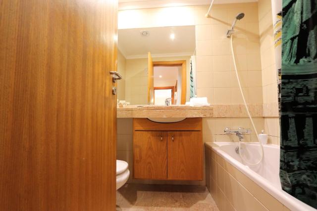 Funchal Apartment, with pool