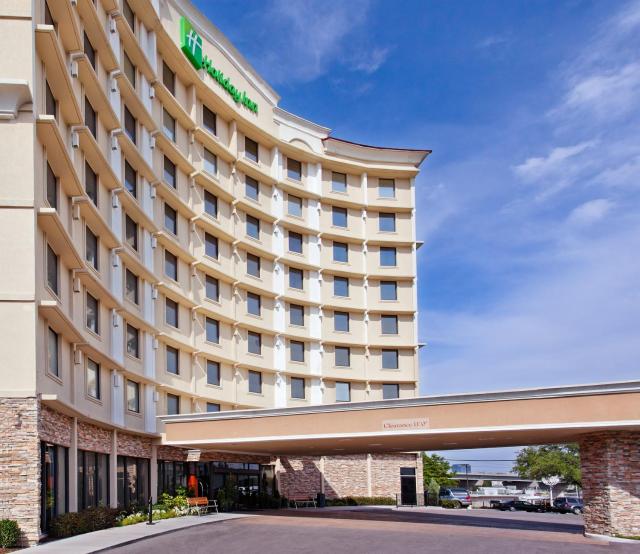 Holiday Inn Dallas Market Center, an IHG Hotel