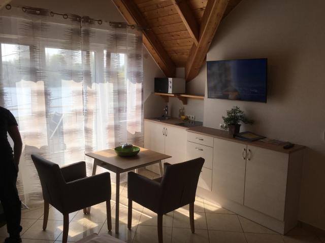AJO Apartments - Alte Donau Lake or Garden View Balcony Studio - Self-Check-in