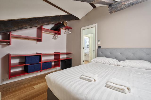 GuestHost - Stylish Apartment in the heart of Torino