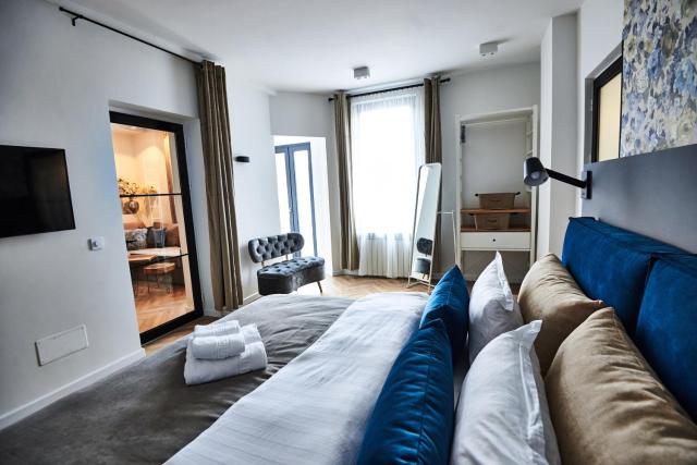 Metropole Apartments Royal Residence