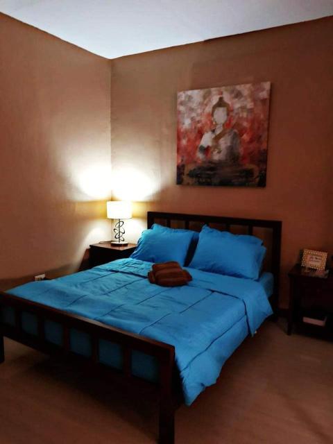 Carlo'S Place