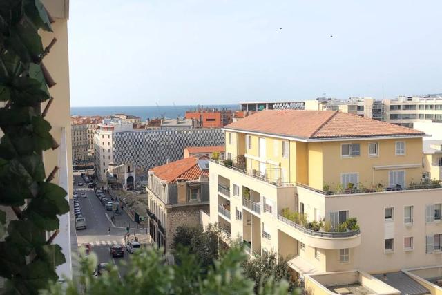LE GRAND JOLIETTE - Aperçu mer - 2 balcons - Idéal Groupes - by experienceimmo