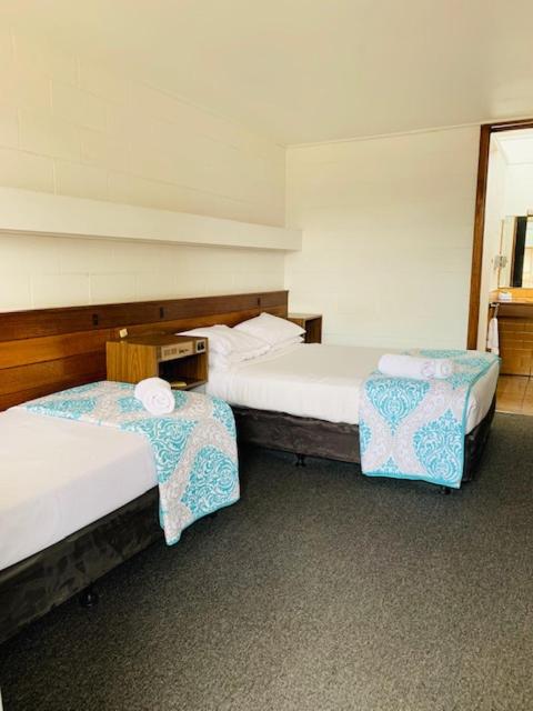 Caledonian Hotel Motel