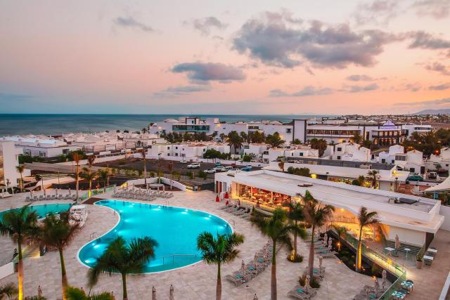 Hotel Lava Beach