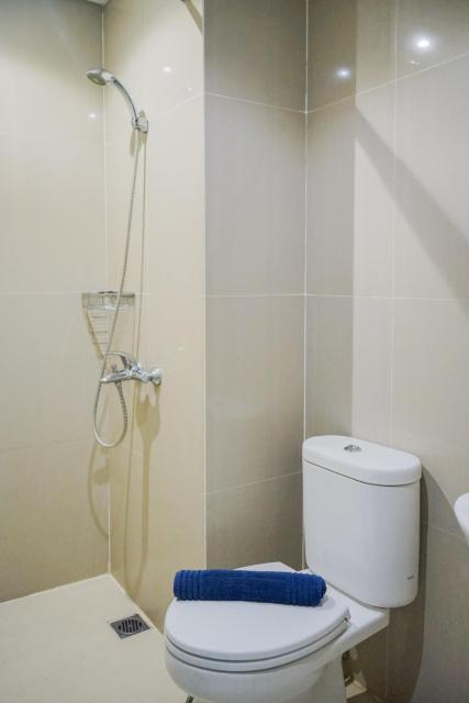 Minimalist Pool View Low Rise Studio @ Paramount Skyline Apartment By Travelio