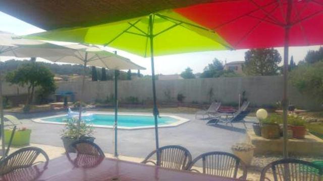 Appartement de 2 chambres a Velaux avec piscine partagee jardin amenage et WiFi