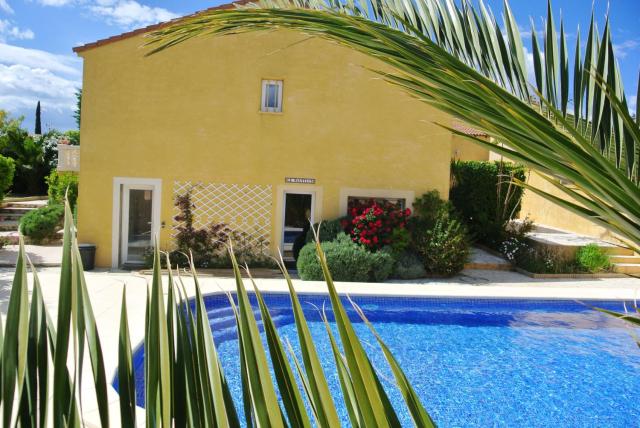 Villa de 5 chambres a Sausset les Pins a 500 m de la plage avec vue sur la mer piscine privee et jardin clos