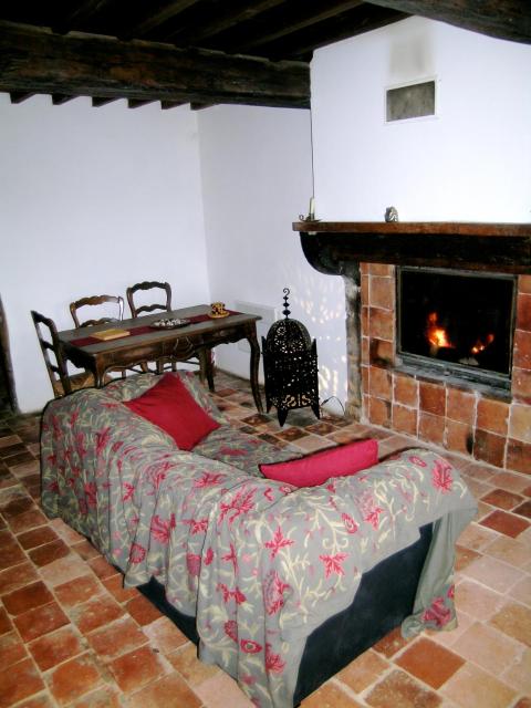 SOUTH BURGUNDY country house MONT CHEF