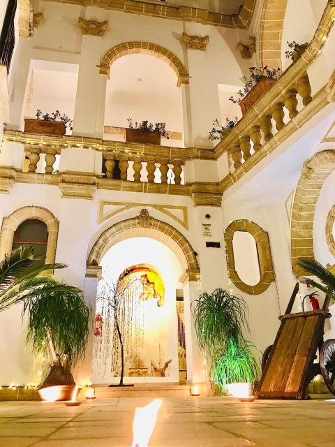 Al Pescatore Hotel & Restaurant