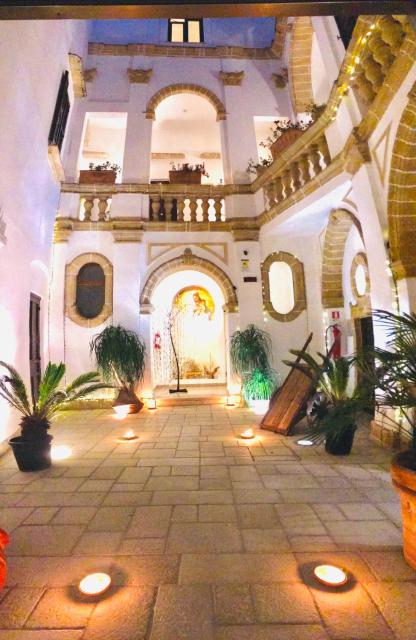 Al Pescatore Hotel & Restaurant