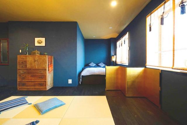 Indigo flat in Asakusa